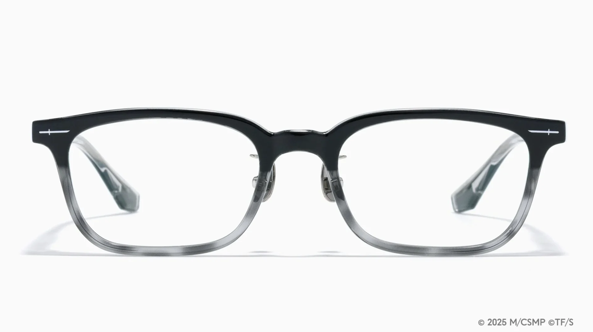 早川アキモデルのコラボ眼鏡 正面