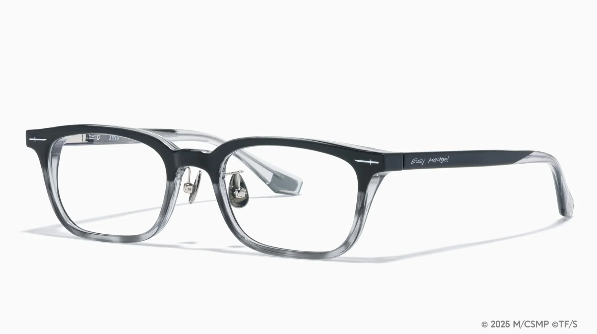 早川アキモデルのコラボ眼鏡 斜め