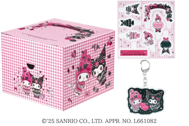 マイメロディ&クロミのアニバーサリーケーキの箱、ピックシート、アクリルチャーム。