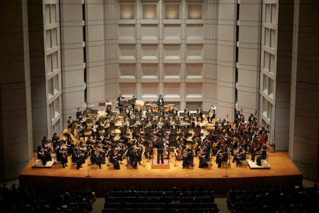 東京フィルハーモニー交響楽団の演奏風景