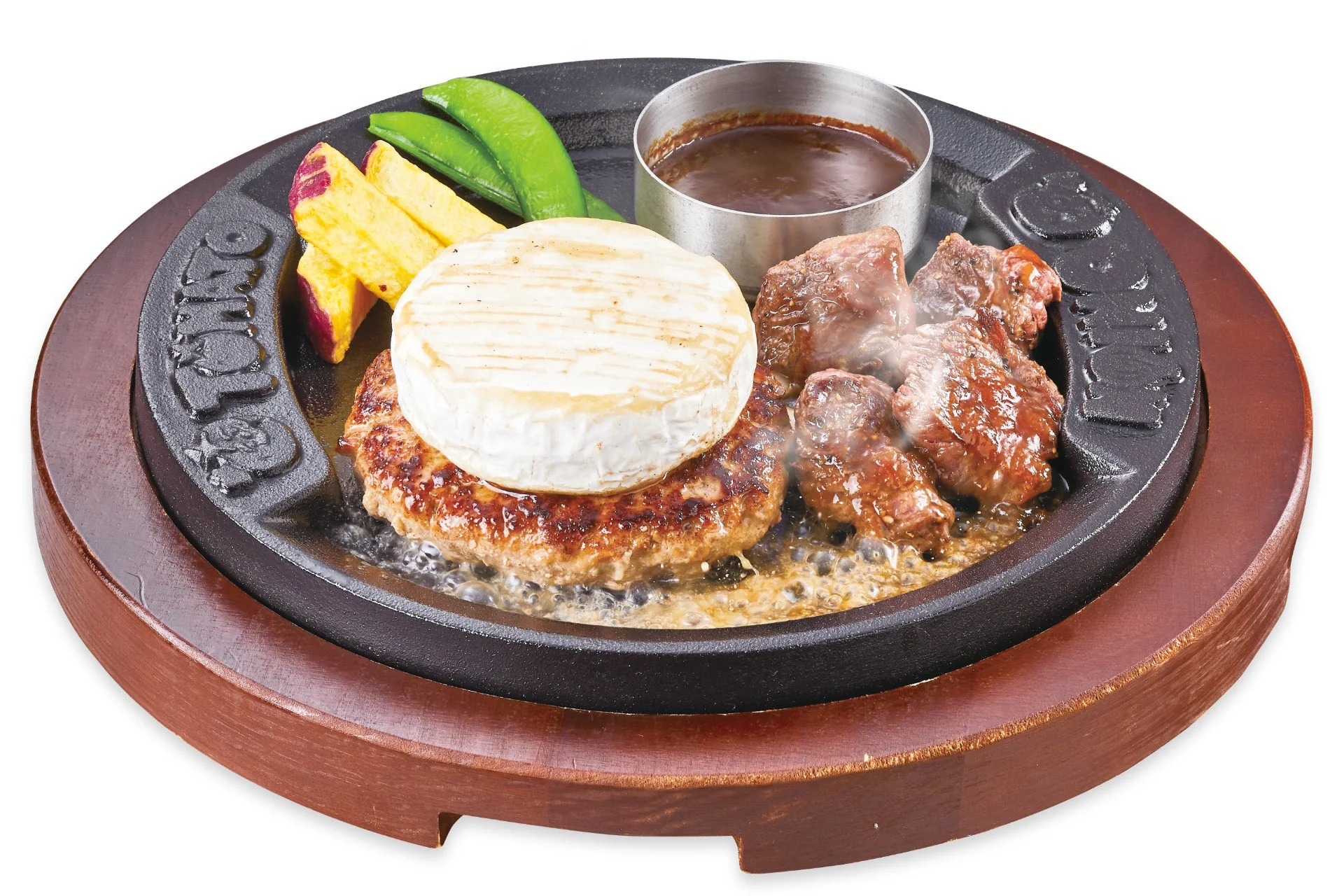 焼きカマンベールチーズハンバーグと旨み溢れるビフテキの豪華プレート。