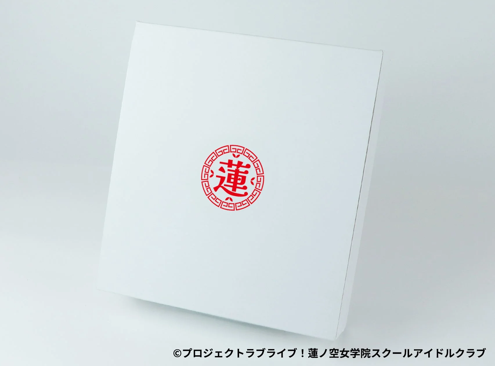 コラボ限定オリジナルロゴデザインの化粧箱