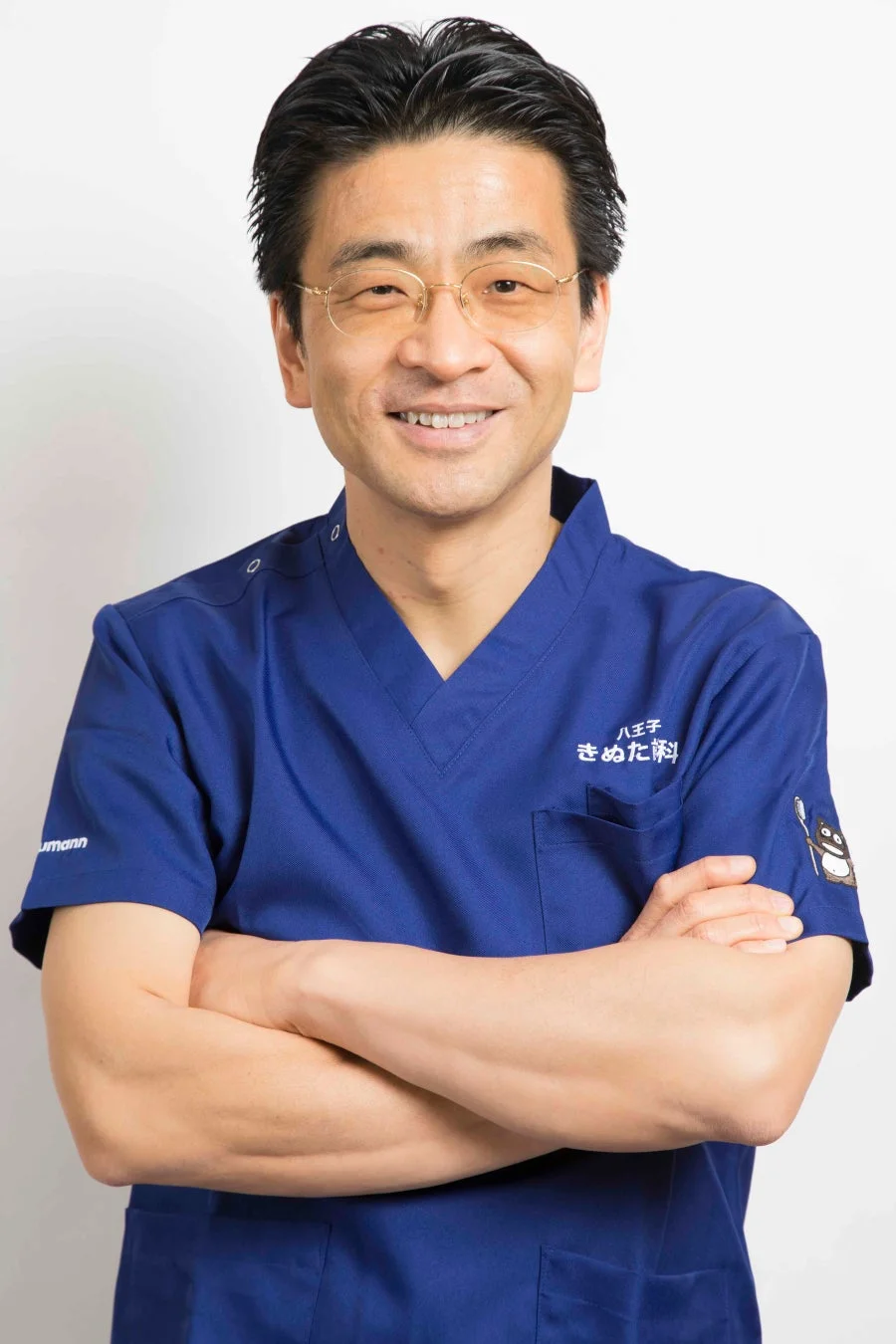 きぬた歯科院長 きぬた泰和さんの顔写真