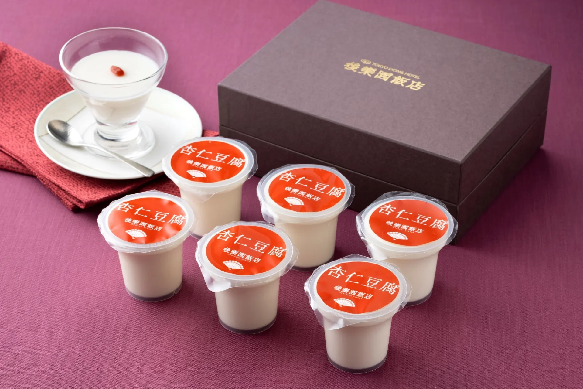 中国料理「後楽園飯店」のテイクアウト杏仁豆腐