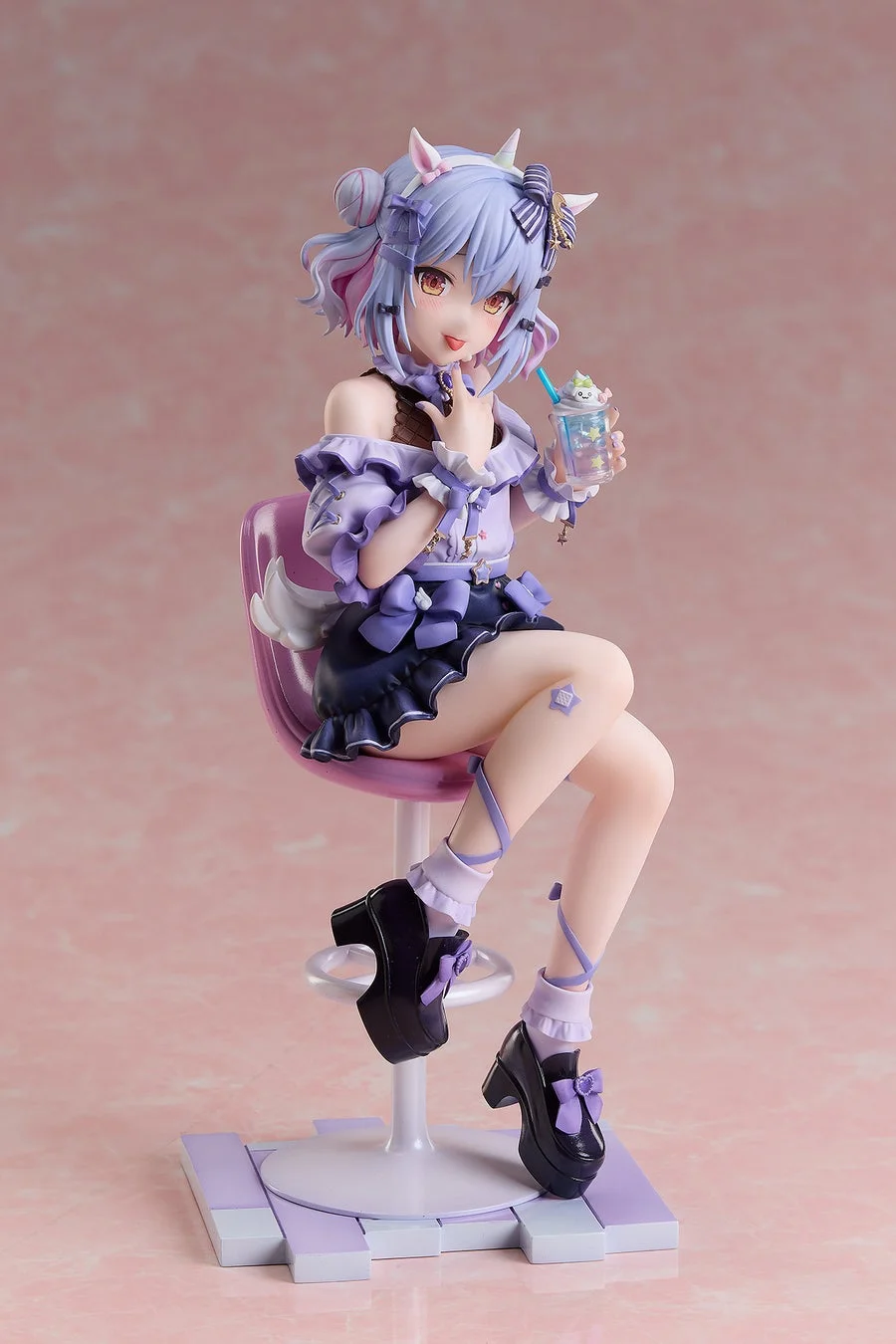 犬山たまき ユニコーン衣装 地雷風ver. 1/7スケールフィギュアの全体像。斜めからのアングル。