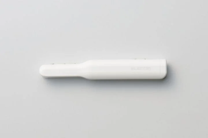 エレコムロゴが入ったApple Pencil用ショートカットグリップの裏面