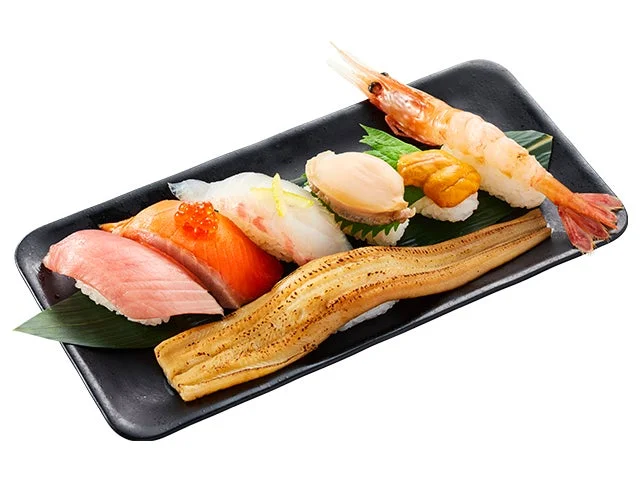 豪華なネタが並ぶ「かっぱの極み贅沢にぎり ～秋の七貫～」