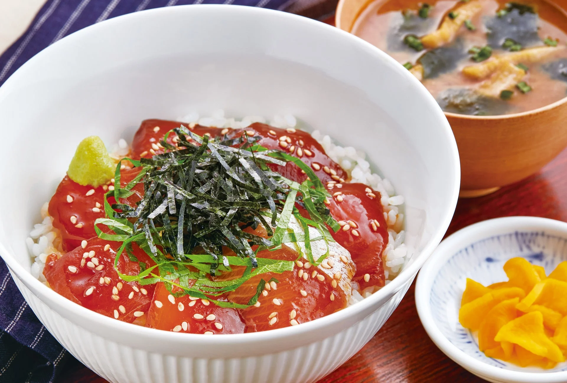 大分県の郷土料理ブリのりゅうきゅう丼