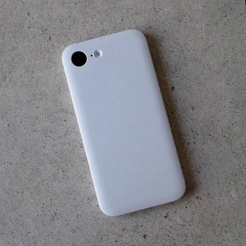 MYNUS iPhone 16e MAGCASE サンドホワイトの背面全体