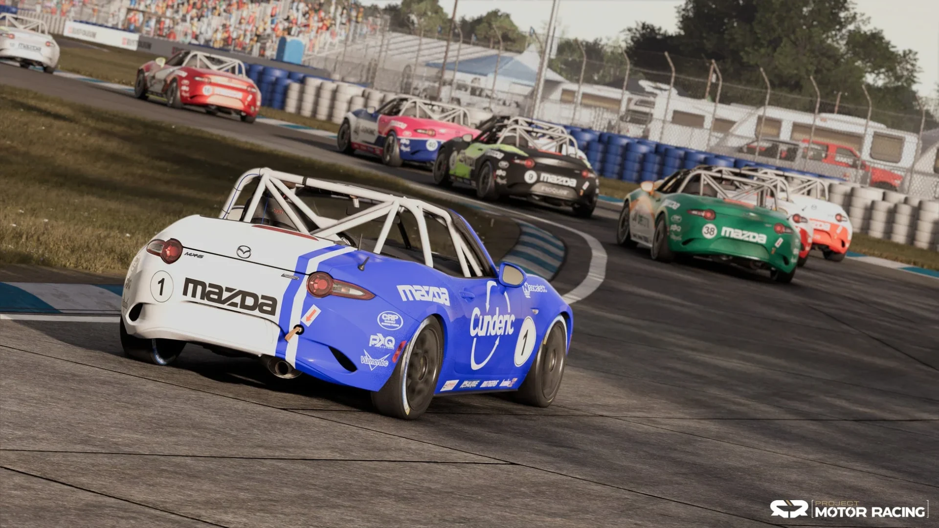 『Project Motor Racing』マツダ車がカーブを曲がる様子
