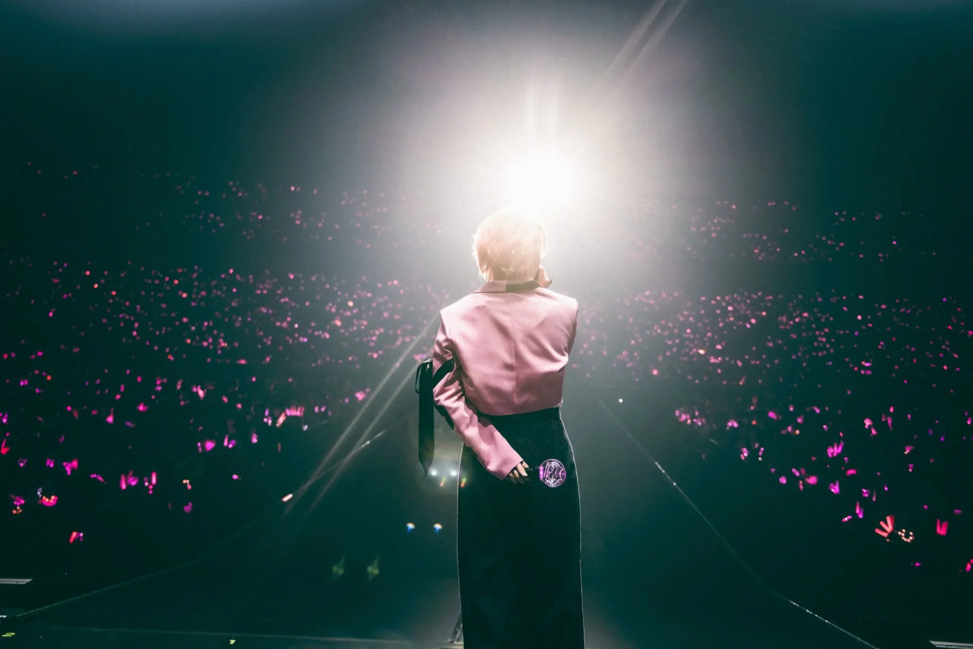 さとみ（すとぷり）が横浜アリーナで6年ぶりワンマンライブ開催！　初日「Memories」公演レポート