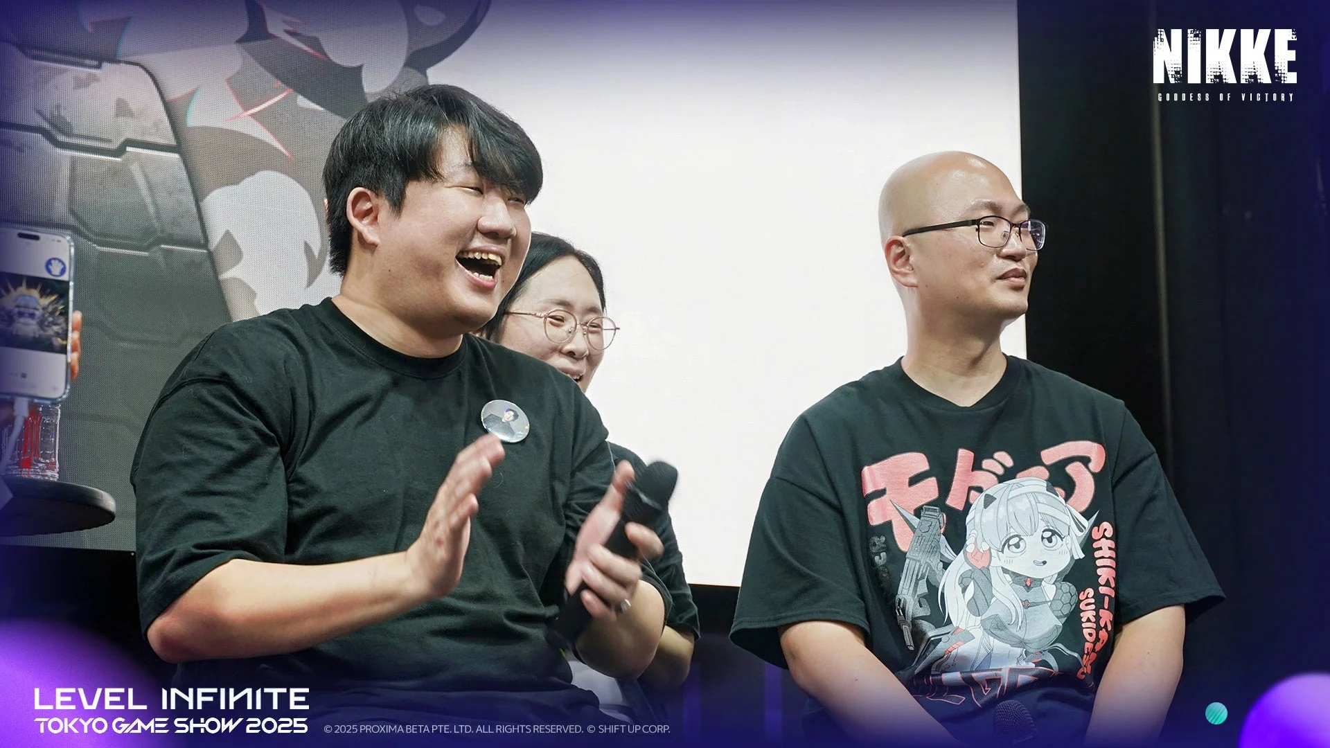 東京ゲームショウ2025のステージに登壇した「NIKKE」開発チームのメンバー