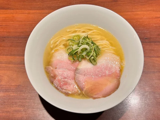 麺匠至誠のシンプルなかけラーメン