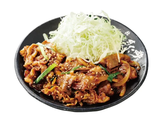 伝説のすた丼屋『肉W盛り!究極の焼肉定食』の焼肉とキャベツ