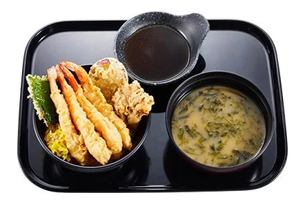 店内揚げの大えび天が贅沢な天丼とあおさの味噌汁のセット