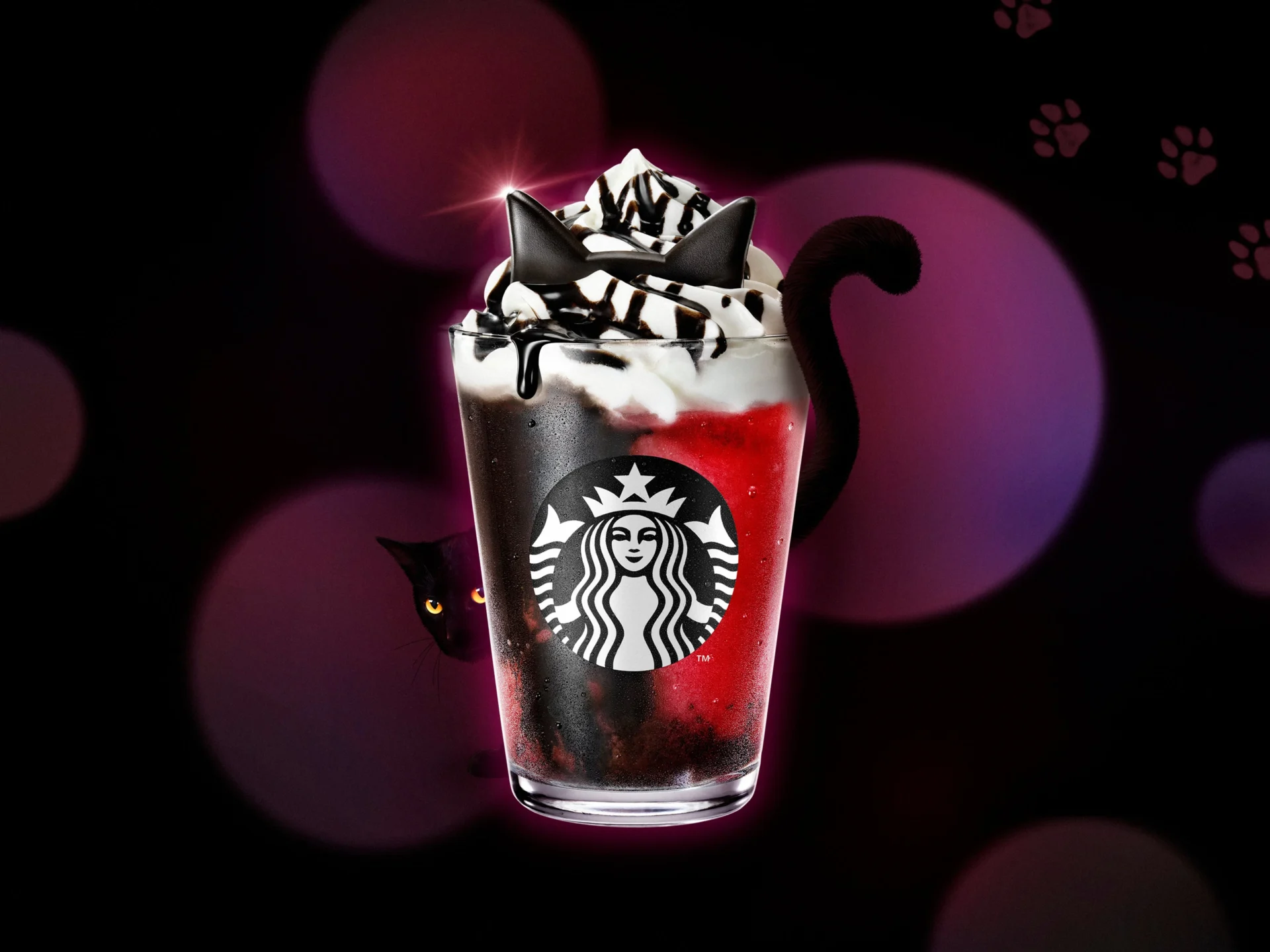 スターバックスのハロウィン2025が10月10日から！　黒猫モチーフの『アサイー ベリー フラペチーノ®』と限定グッズが登場