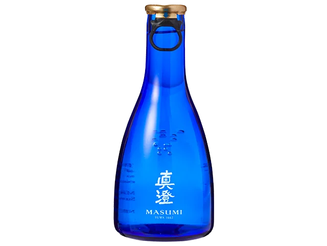 東日本限定の日本酒『真澄 辛口ゴールド』のボトル