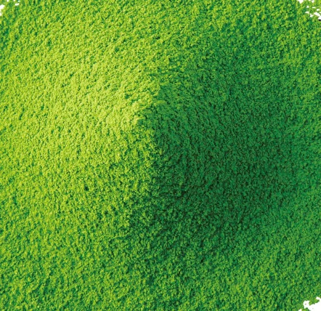 祇園辻利の厳選された宇治抹茶の粉末