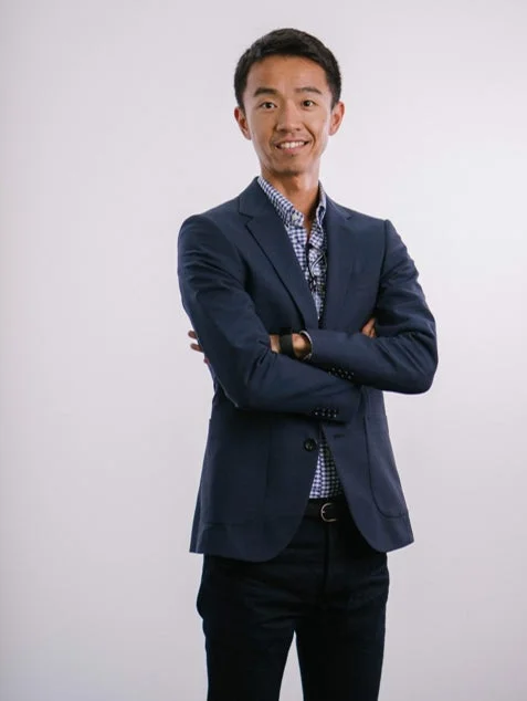 スカイスキャナー トラベルエキスパート 岡田健太郎氏のポートレート