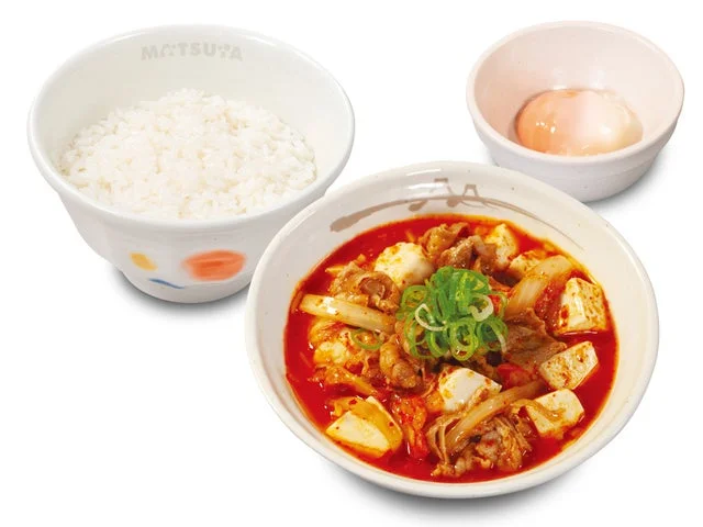 温泉卵付きの牛豆腐キムチチゲセット