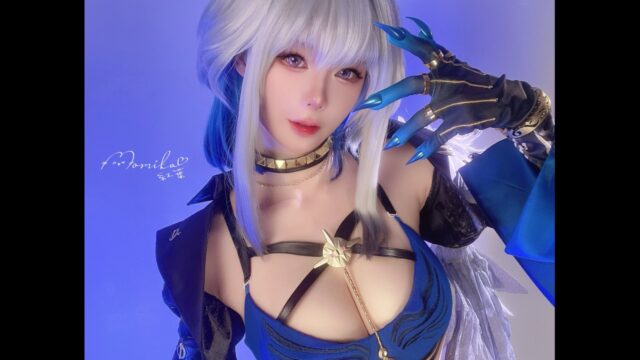 セクシーで凛々しい! Momiko紅葉、『鸣潮(ウーザリング・ウェーブス)』ガルブレーナのコスプレ写真を公開