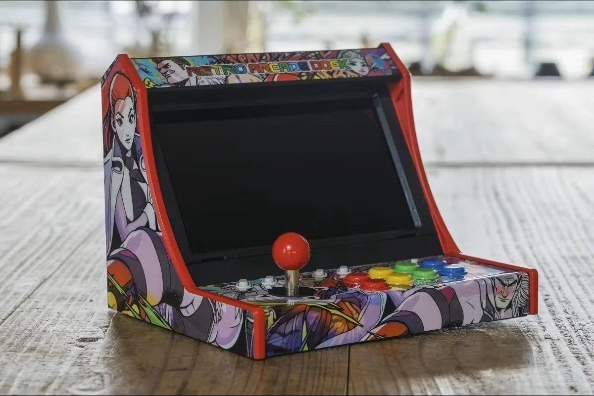 Nintendo Switchがセットされていないレトロアーケードドックの全体像