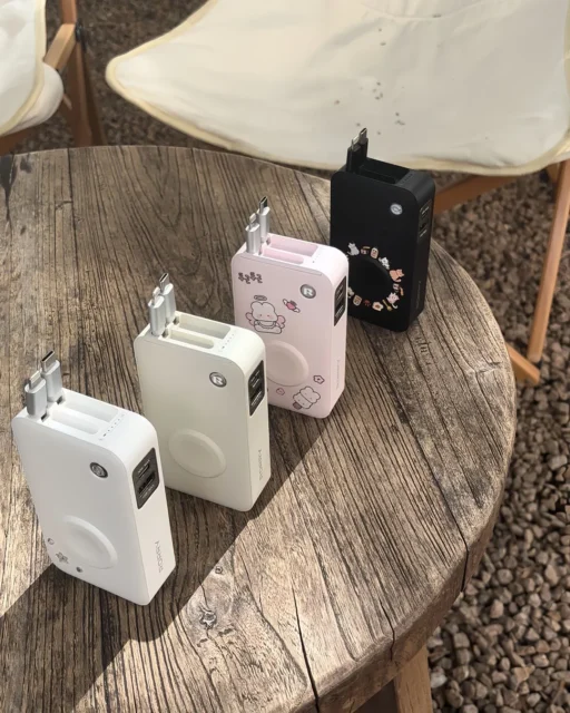 RORRY H1の様々なカラーバリエーションが並べられた様子