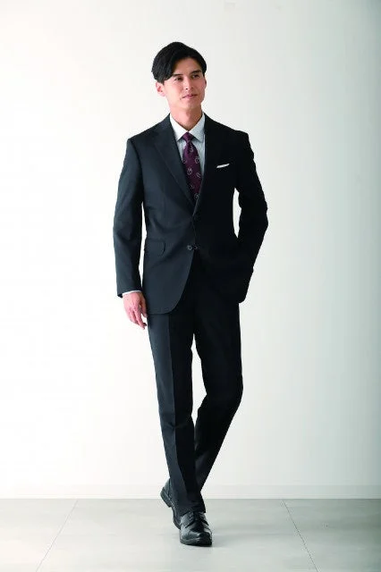 イオンブラックフライデーセールの半額対象商品ビジネススーツ