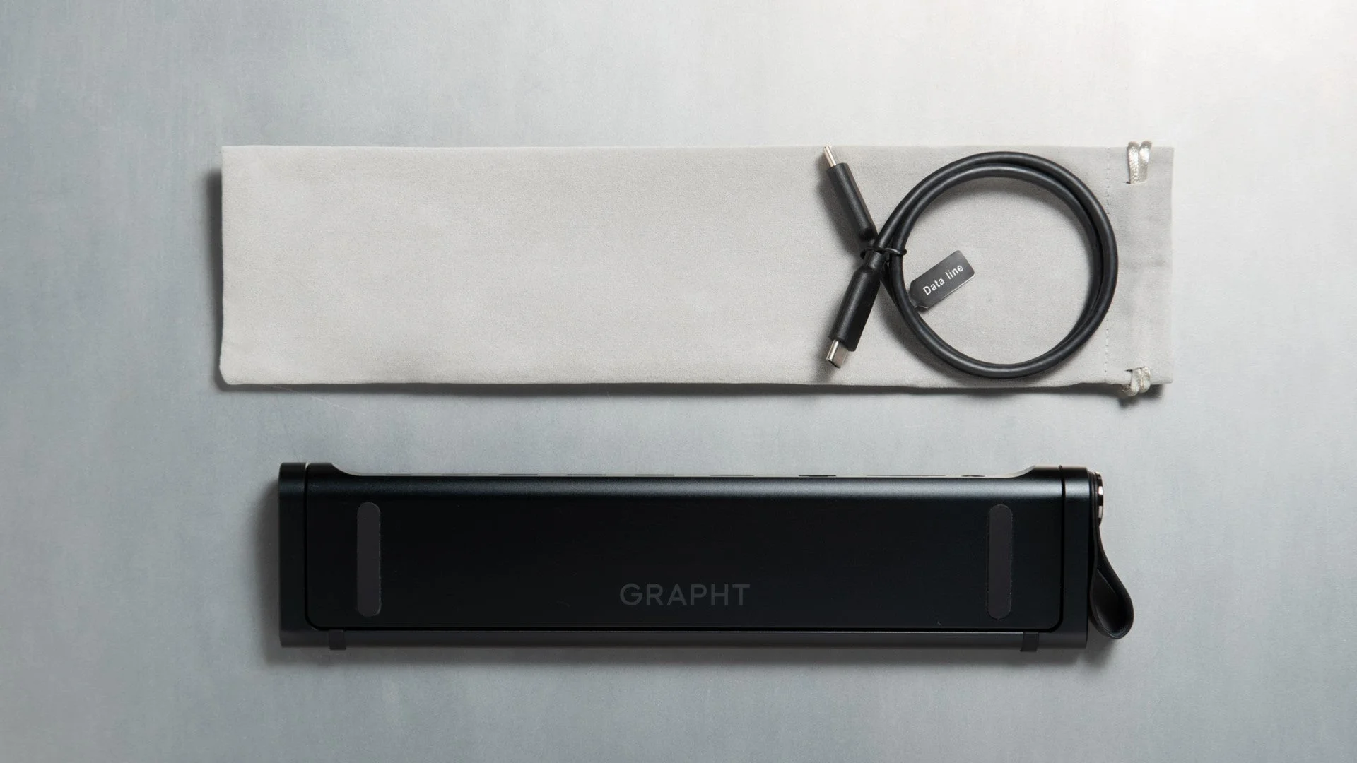 Device Centric Portableの折りたたみ状態と付属品