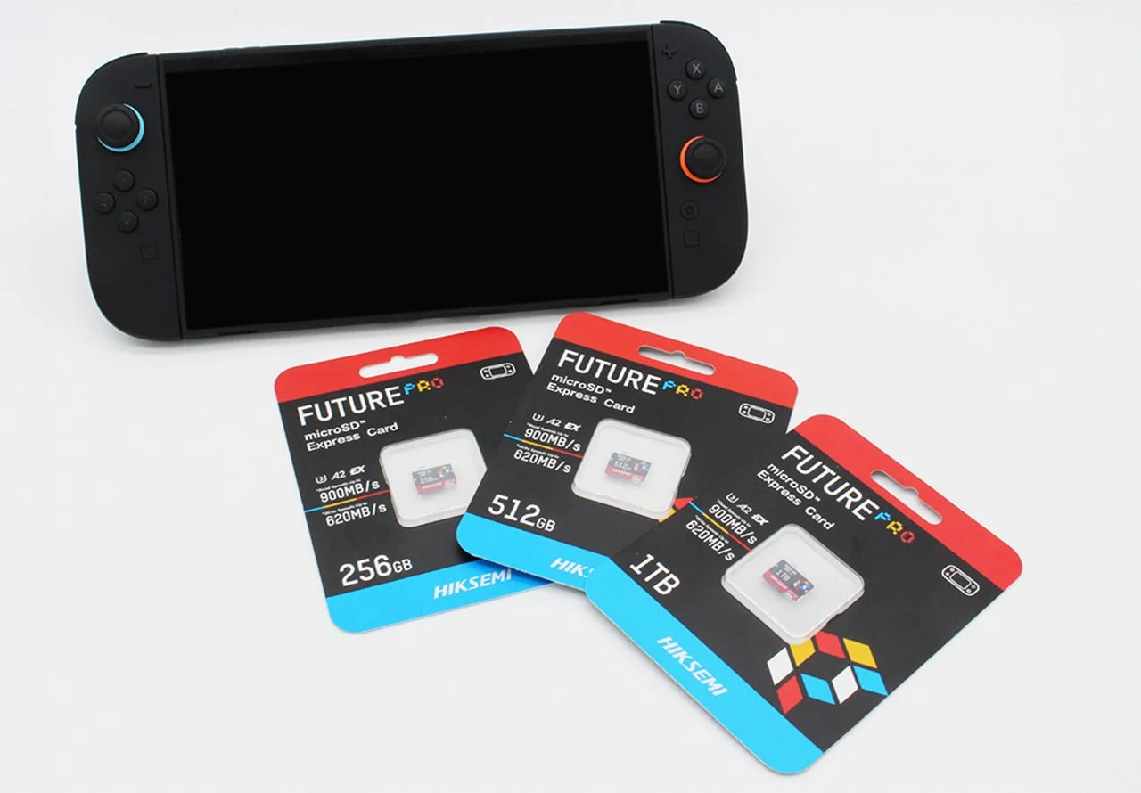 Nintendo SwitchとHIKSEMI microSD Expressカードのパッケージ