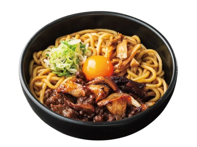 とんこつ醤油牛カルビホルモン油そば 麺量2玉