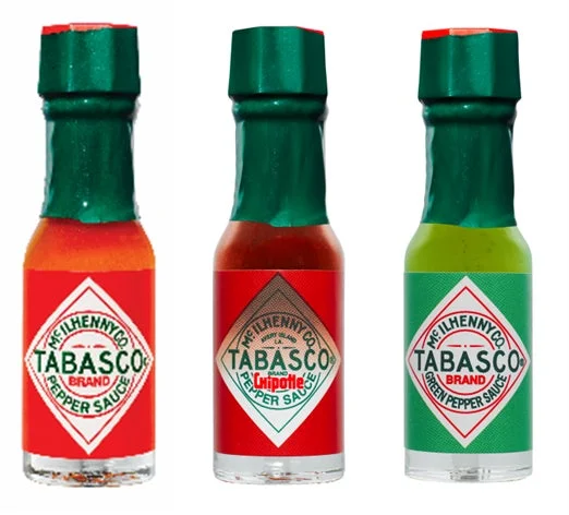 プレゼントされるタバスコミニボトル3種セット(オリジナルレッド、ハラペーニョ、チポートレイ)