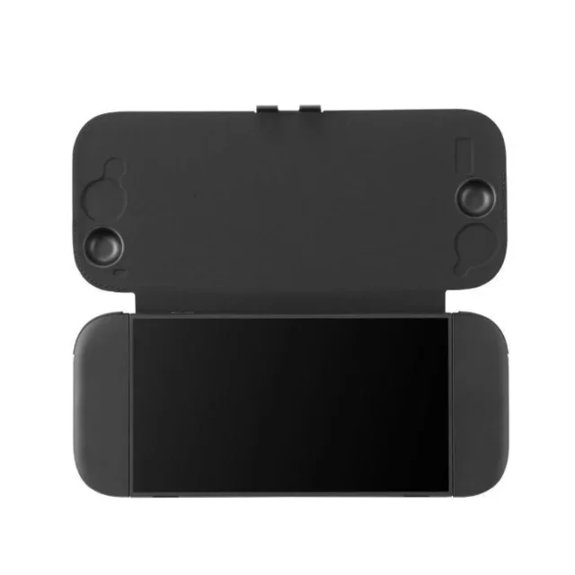 Nintendo Switch 2に装着されたフラップカバー（開いた状態）