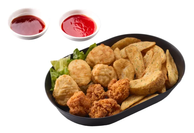 ドミノ・ピザのパーティーボックス(ポテト、からあげ、ナゲット)