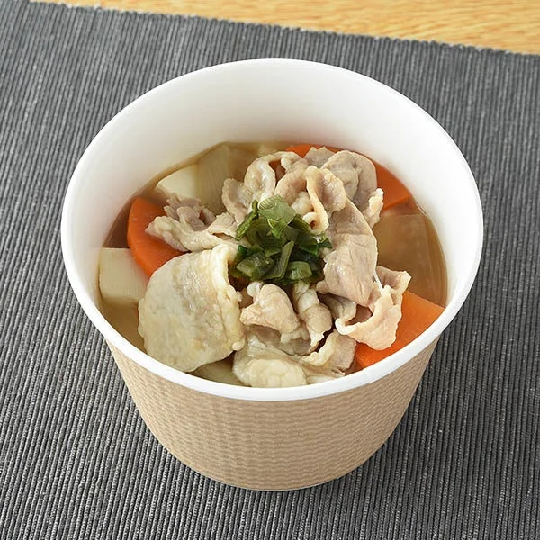 ファミリーマートの北関東地方向け「肉たっぷり 7種具材の豚汁」