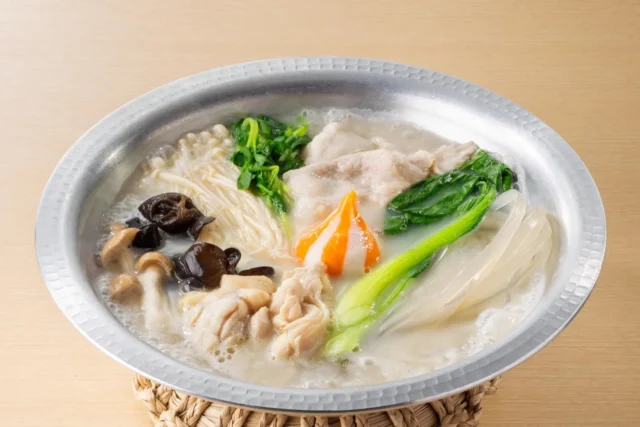 具材が入ったじんわりまろやかな麻辣湯だし