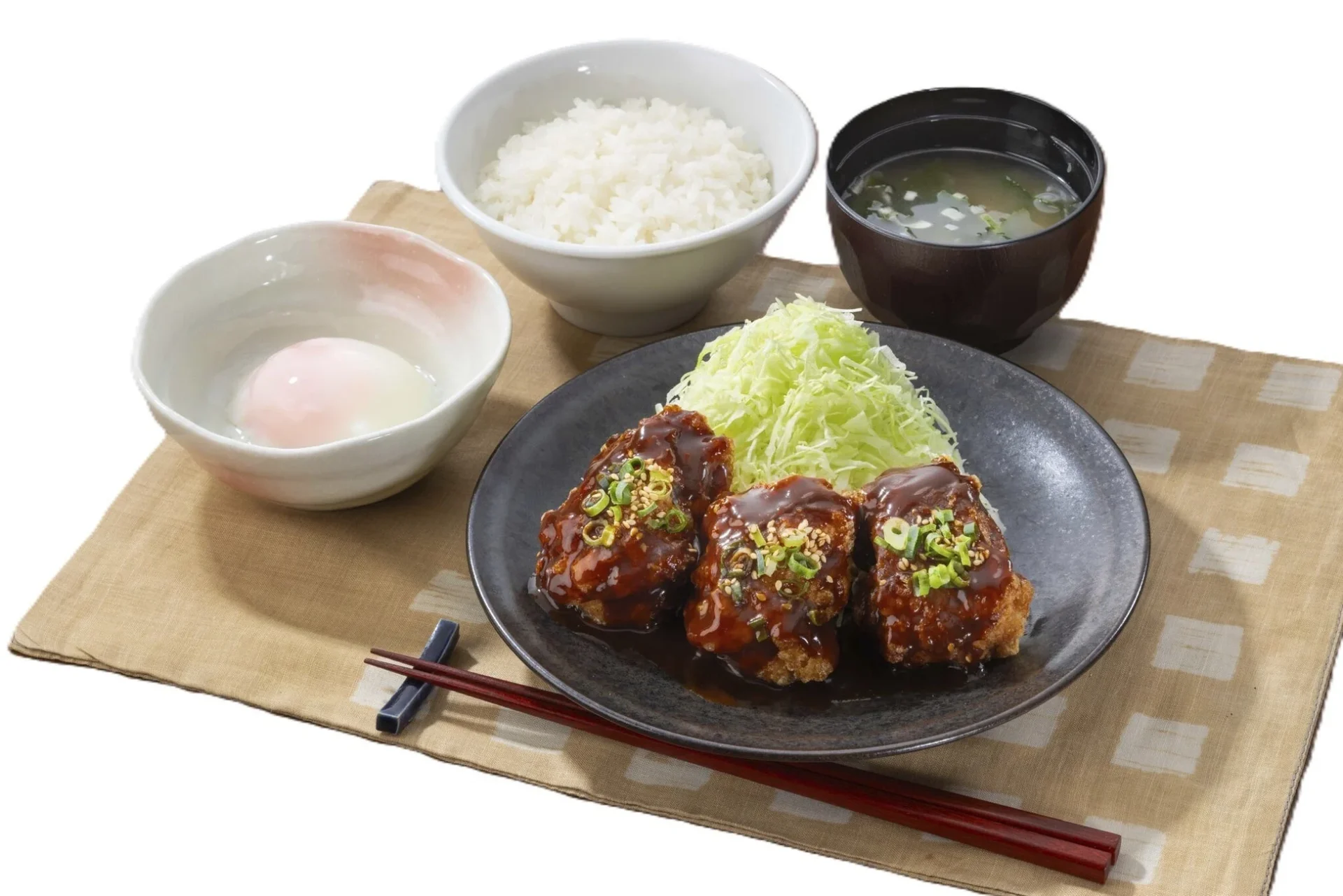 温泉卵付きの濃厚味噌のコク旨広がるから揚げ定食3個