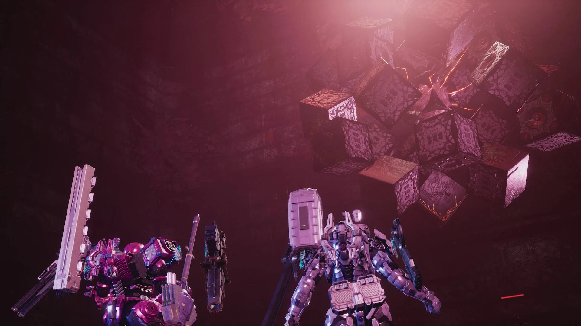 新規フィールドで謎のオブジェクトに遭遇するアーセナル