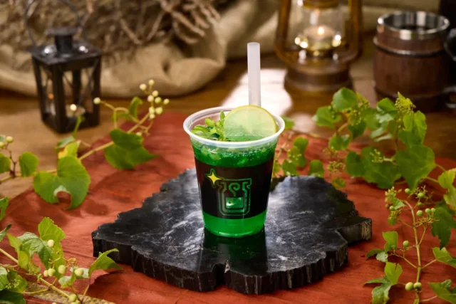 回復グレート キウイ、紫蘇、はちみつ、ソーダ