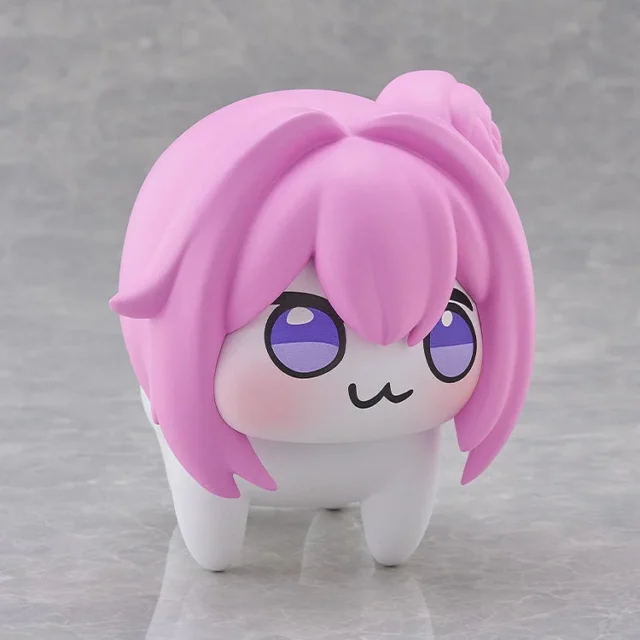 下から見上げたDOROフィギュアの顔