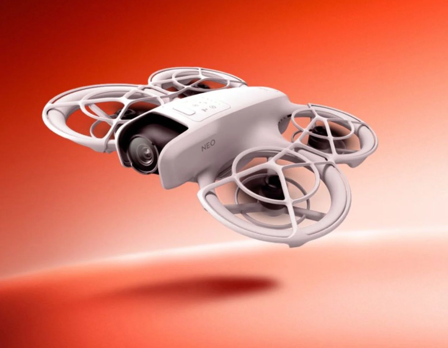 DJI Neo超小型ドローン