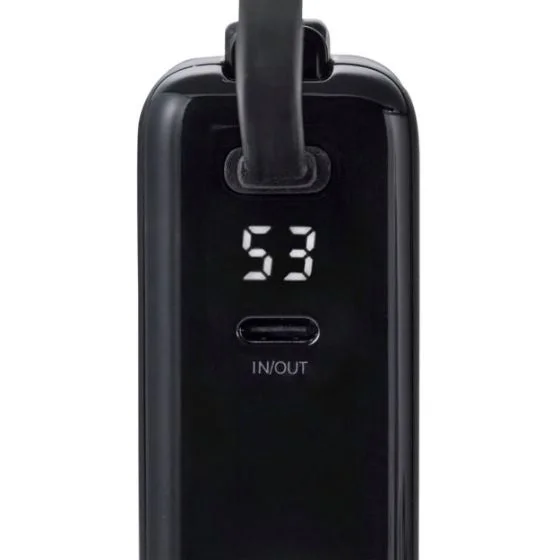 エレコム一体型モバイルバッテリーのLEDパネルに表示されたバッテリー残量