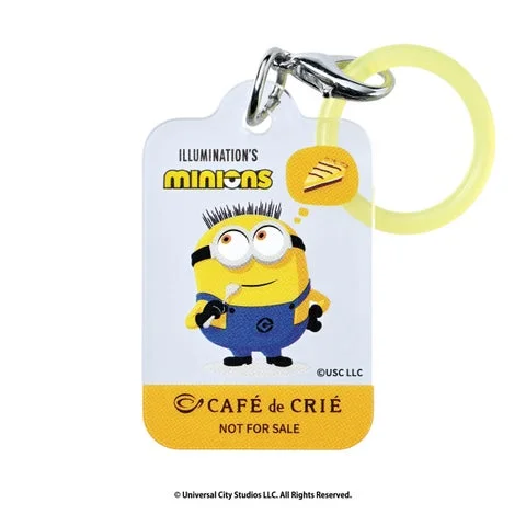 ミニオンのアクリルチャーム(ケーキを連想)