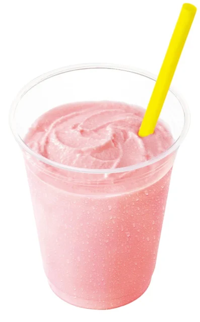 ロッテリアの「シェーキ あまおう苺」ストローが刺さったピンク色のシェーキ