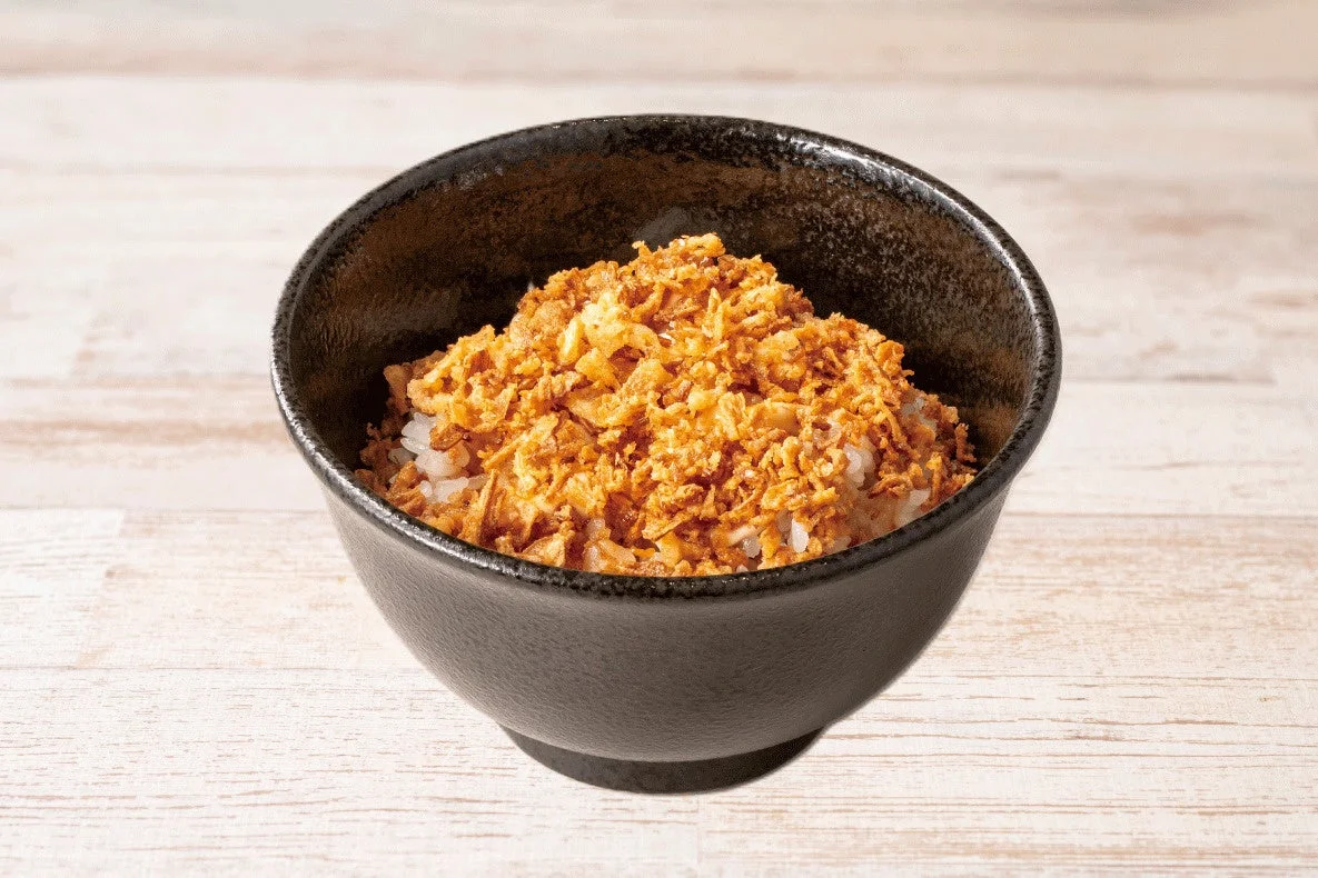 トリュフが香るマヨネーズとフライドオニオンが乗った、ペッパーランチのフィレステーキ専用ライス。