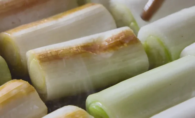 香ばしく焼き目がつき甘みが引き立つ白ねぎ