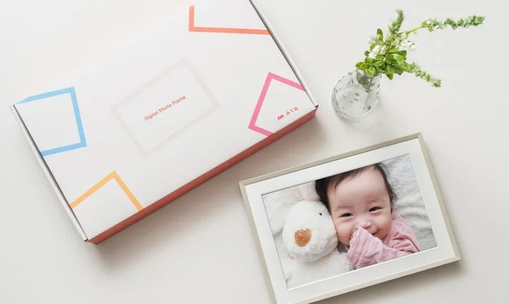 みてねおもいでフォトフレームのパッケージと本体