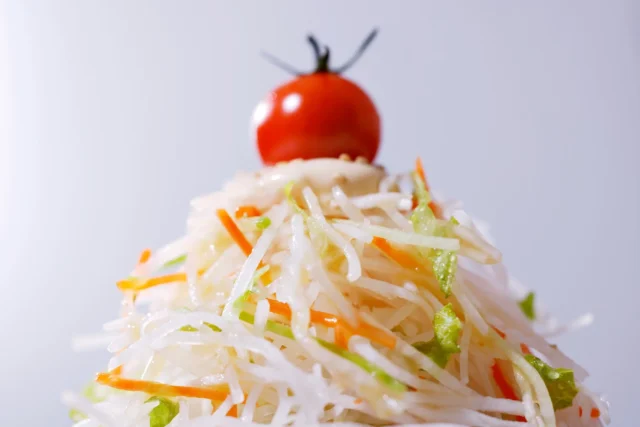 びっくりドンキーのシャキシャキ大根ディッシュサラダ