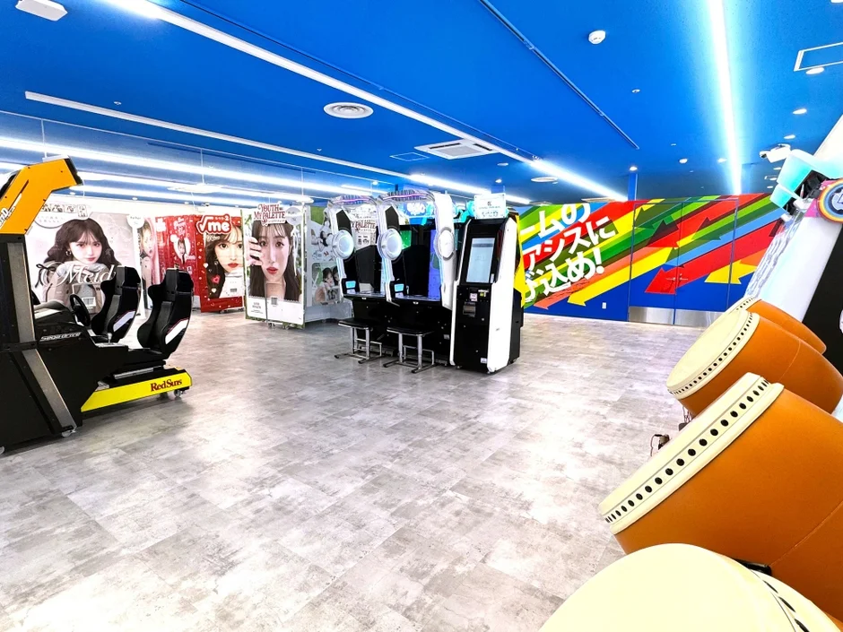 GiGO BLiX茅ヶ崎の音楽ゲームや体感ゲームが設置されたフロア