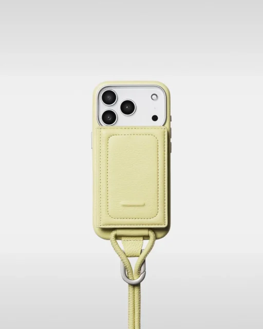 MagWear iPhoneケースとストラップ（バターイエロー）
